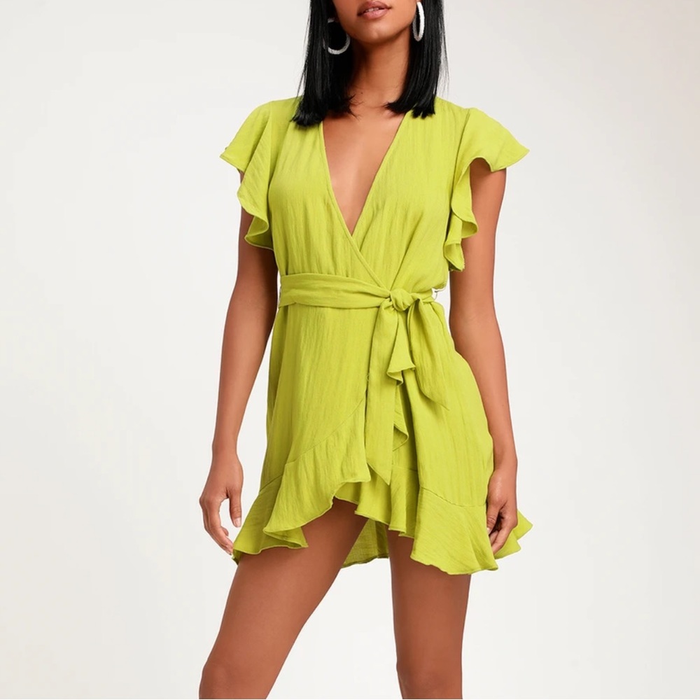 Lulu’s Sunny Days Ahead Lime Linen Wrap Dress